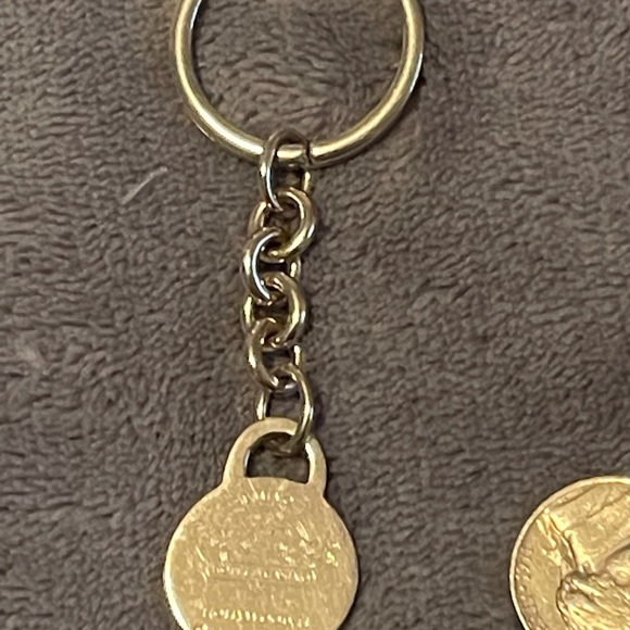 Tiffany&co keychain with Hard Rock Cafe engraved - Picture 2 of 3